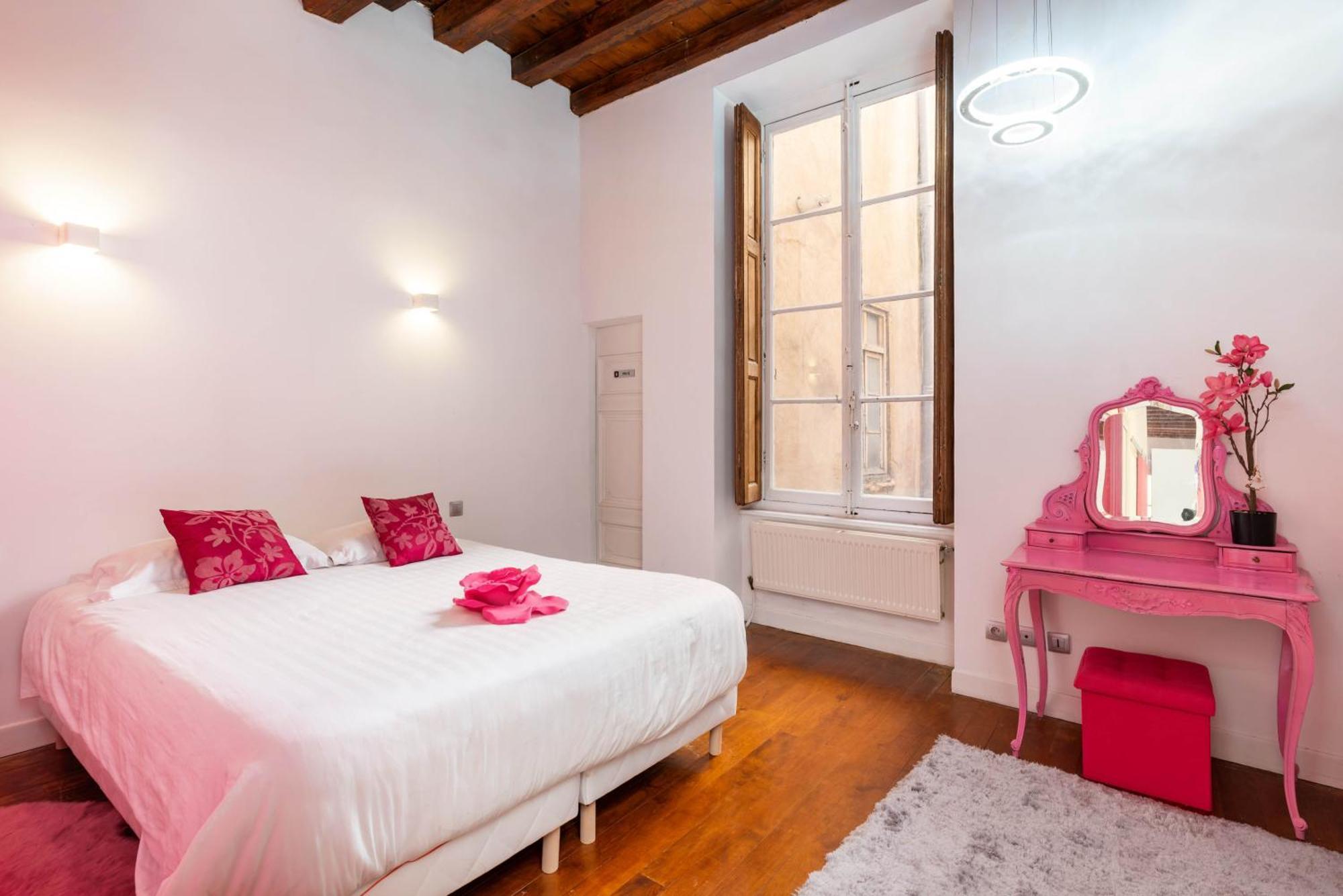 Le XVI De La Rose Apartment Lyon Luaran gambar