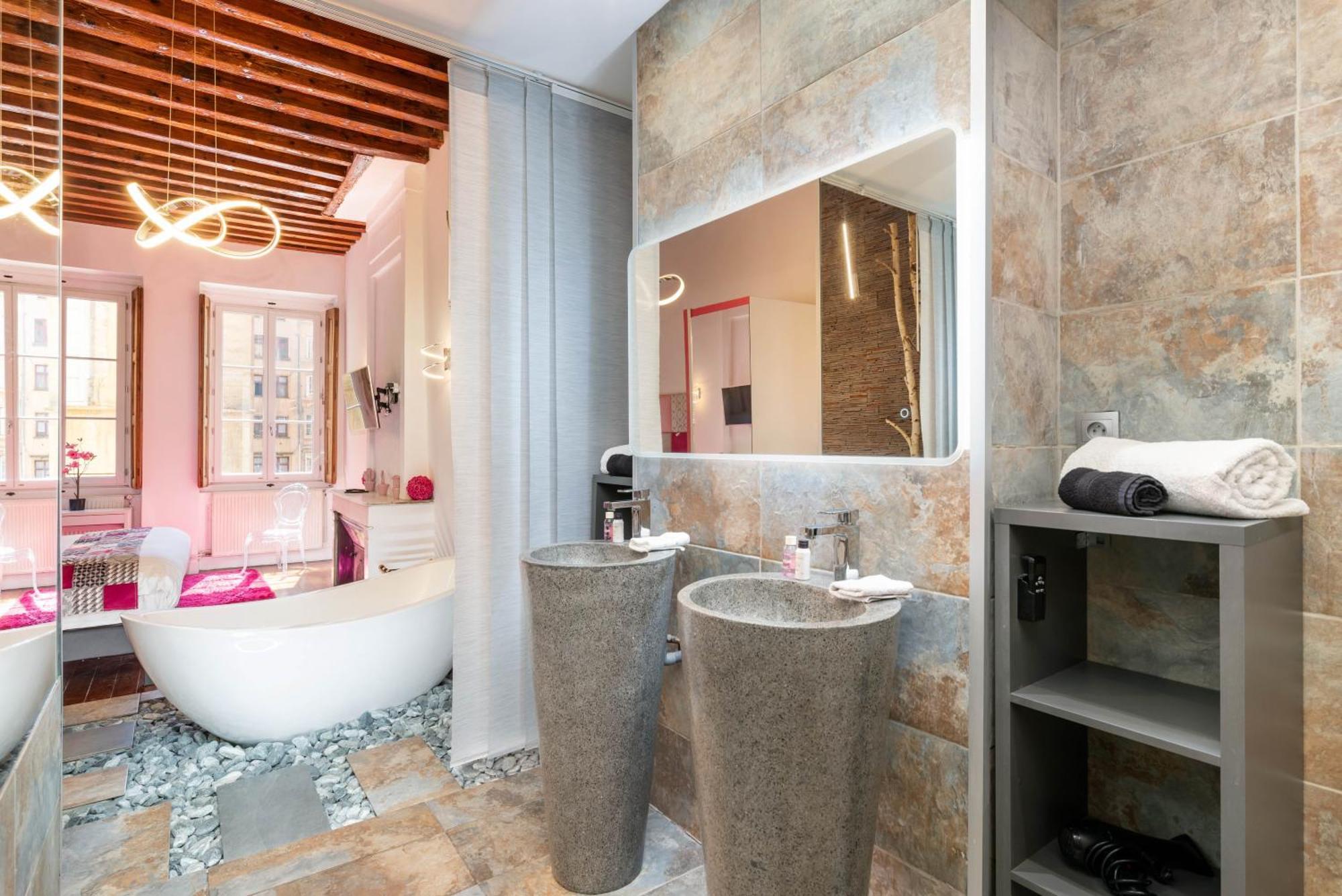 Le XVI De La Rose Apartment Lyon Luaran gambar